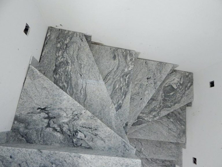 biały granit